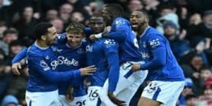 两大热门候选人优劣势解析-双赢彩票