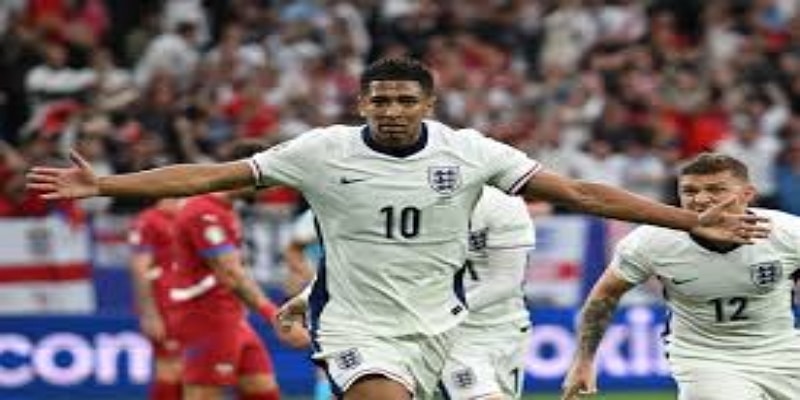 战术轮换的风险与收益：霍奇森的大胆尝试能否说服人心？-双赢彩票